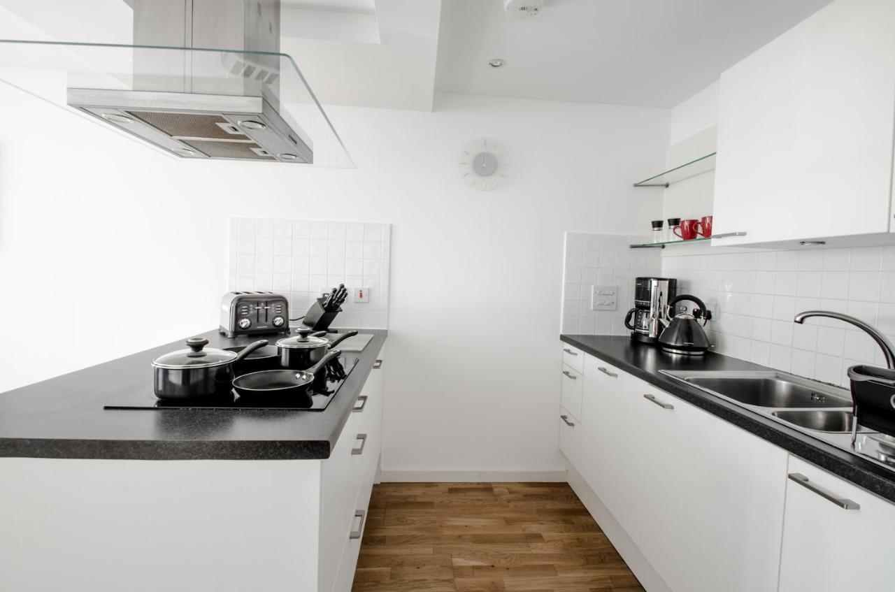 Orange Apartments Polmuir Gardens Only 7 Minutes To City Centre 애버딘 외부 사진